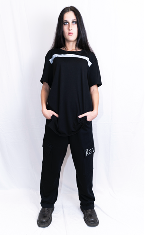 t-shirt-in-cotone-asimmetrica-stampata