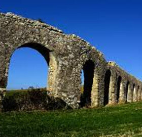 acquedotto romano.jpeg