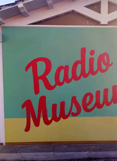 radio%20museum%20dx1.jpeg