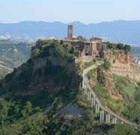 civita di bagnoregio.jpeg