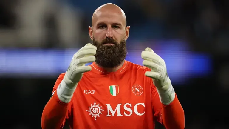 Napoli - Como 0-0: Milinkovic-Savic para un altro rigore