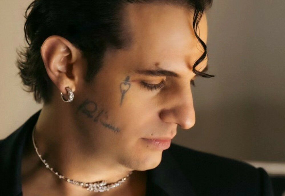 Achille Lauro in radio con “Comuni Immortali”, il nuovo capitolo musicale
