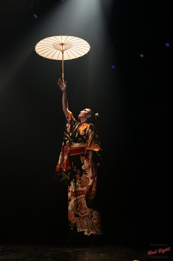 kaylie kreatrix taiko act parasol.jpeg