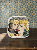 piatto-decorativo-in-ceramica-con-teste-di-moro-uomo-e-donna-3030-cm-dipinto-a-mano