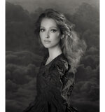 olena%20bw%20portrait%20in%20studio%202%202021%20web.jpeg