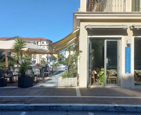Giardino Esterno Ristorante Altamarea Marina di Massa