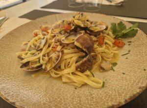 Spaghetti alle Vongole Ristorante Altamarea Marina di Massa 