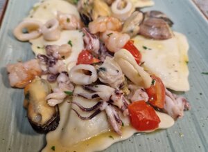 Paccheri ai Frutti di Mare Ristorante Altamarea Marina di Massa 