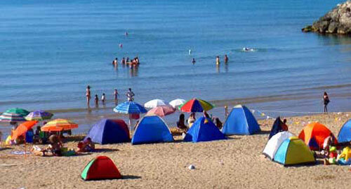 Ordinanza vieta dal 13 al 16 agosto manifestazioni e accampamenti su spiagge Ordinanza vieta dal 13 al 16 agosto manifestazioni e accampamenti su spiagge