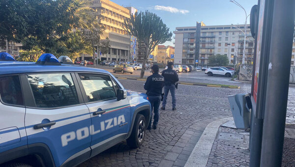 Stazione Centrale, controlli straordinari della Polizia di Stato