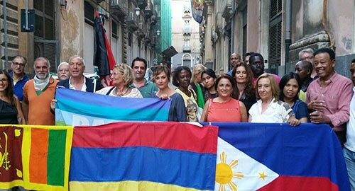 Sit in per la strage di Dacca, la solidariet&agrave; dei catanesi