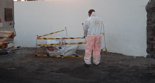 Rimosse in citt&agrave; grandi quantit&agrave; di amianto da strade vicine ad abitazioni