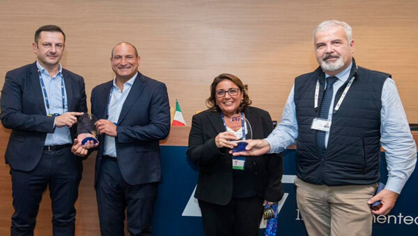 St Microelectronics, premiato il Dragon Boat Catania per i prestigiosi traguardi raggiunti in questi anni