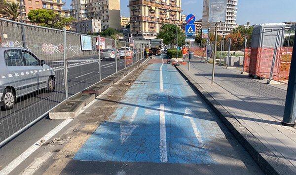 Lungomare, avviati i lavori per prolungare la pista ciclabile del Lungomare Lungomare, avviati i lavori per prolungare la pista ciclabile del Lungomare