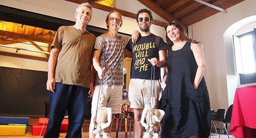 Il cantautore Colapesce cura le musiche dello spettacolo "Vita straordinaria ri Don Giuanni Grasso" il 27 e 28 Luglio al Cortile Platamone di Catania Il cantautore Colapesce cura le musiche dello spettacolo "Vita straordinaria ri Don Giuanni Grasso" il 27 e 28 Luglio al Cortile Platamone di Catania