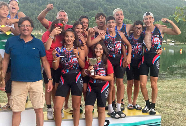A Mormanno, sul lago Pantano (Cosenza), show e medaglie d'oro per il Circolo Canoa Catania A Mormanno, sul lago Pantano (Cosenza), show e medaglie d'oro per il Circolo Canoa Catania