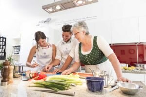 copyrightwolfganghummerarge-slow-food-travelsissisonnleitner1-300x200-1045887847.jpg