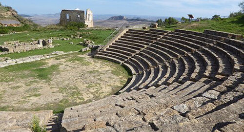A Morgantina dal 19 agosto al 4 settembre la prima edizione del "Barbablù fest" A Morgantina dal 19 agosto al 4 settembre la prima edizione del "Barbablù fest"