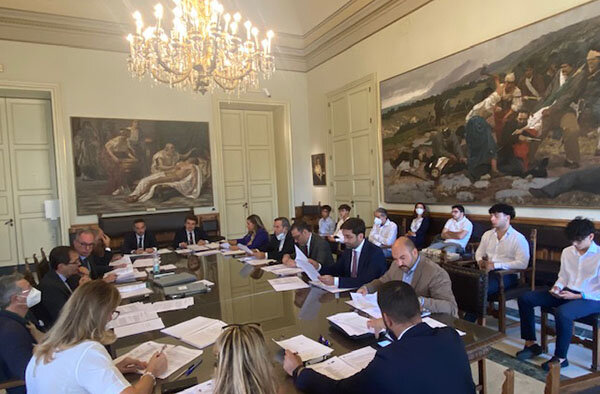 Palazzo degli Elefanti, i ragazzi del Liceo Galilei partecipano alla riunione della giunta