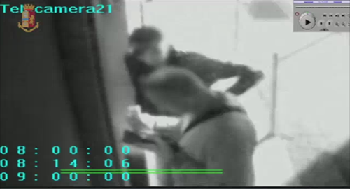 Operazione &ldquo;Sim Swap&rdquo; della Polizia Postale, truffatori informatici svuotavano i conti tramite duplicazione della sim
