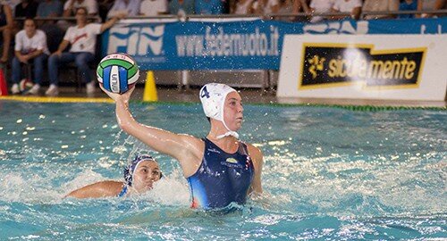 A1 donne, inizia con una vittoria la stagione dell'Ekipe Orizzonte, battuto in casa 16-9 il Rapallo, cinque gol per la canadese Monika Eggens