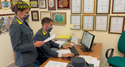 Attività ispettiva antiriciclaggio della Guardia di Finanza nei confronti di professionisti, elevate sanzioni pecuniarie per importi fino a 100 mila euro Attività ispettiva antiriciclaggio della Guardia di Finanza nei confronti di professionisti, elevate sanzioni pecuniarie per importi fino a 100 mila euro