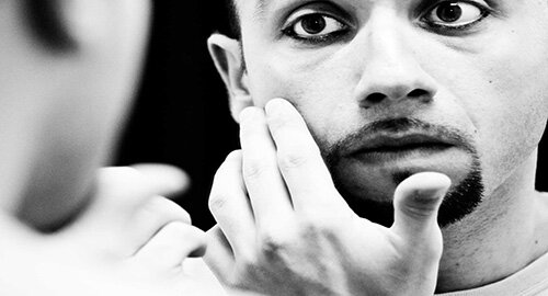 A "SpiazZo" di Catania il 30 Agosto "Rumenia" con Aurelio Rapisarda, regia di Valerio Santi e l'1 Settembre Elio Crifò con "La classe diGerente" A "SpiazZo" di Catania il 30 Agosto "Rumenia" con Aurelio Rapisarda, regia di Valerio Santi e l'1 Settembre Elio Crifò con "La classe diGerente"