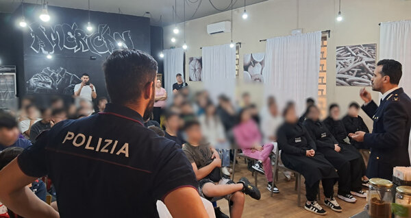 A lezione di legalit&agrave;, doppio appuntamento della Polizia di Stato con gli studenti dell&rsquo;ente di formazione professionale "Arch&egrave;"