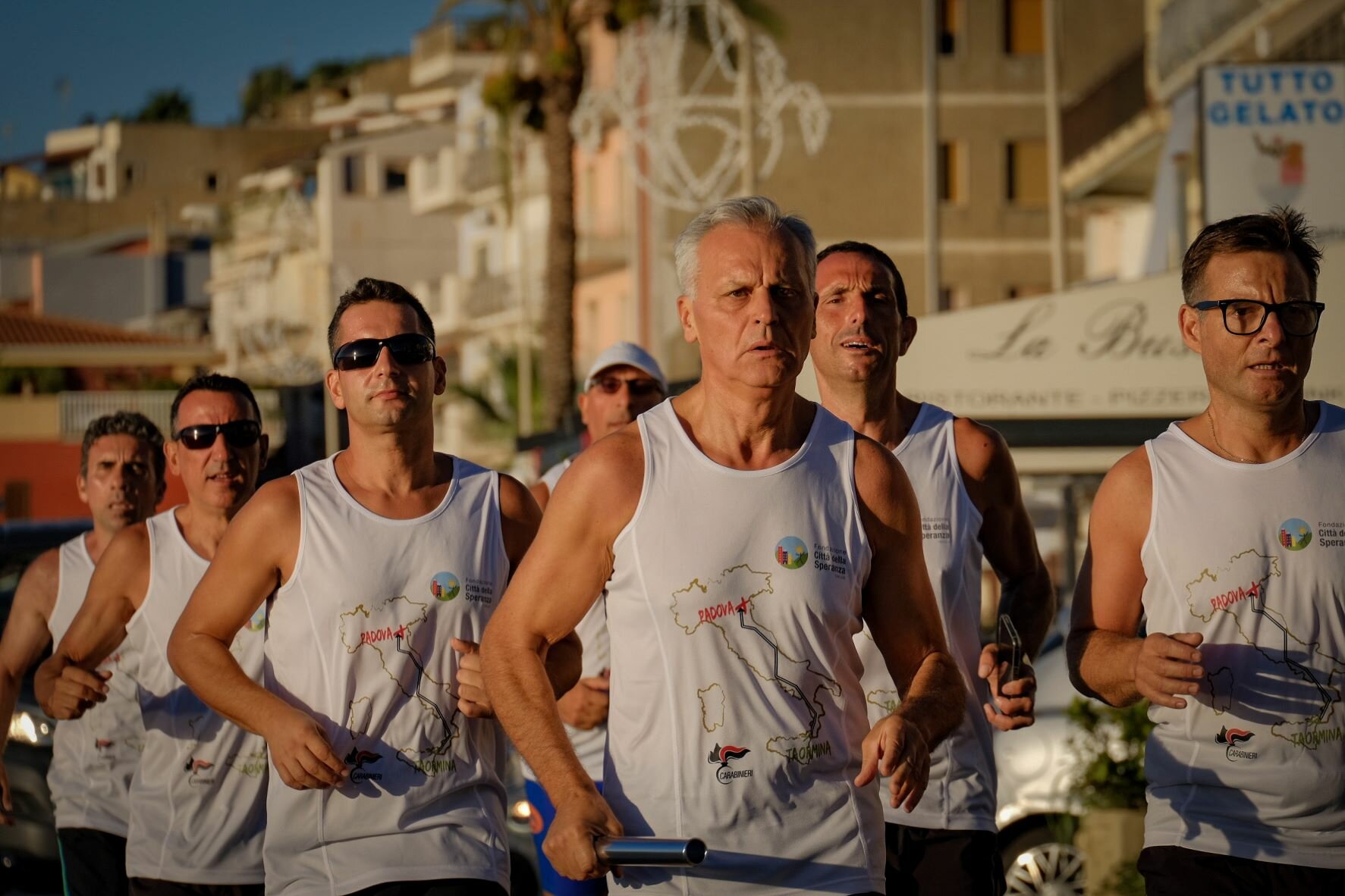 "Facciamo correre i Campioni&rdquo; al via da Taormina la Staffetta per la Speranza