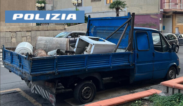 Trasporta rottami senza autorizzazione in un furgone non immatricolato in Italia, denunciato un trentasettenne di Adrano Trasporta rottami senza autorizzazione in un furgone non immatricolato in Italia, denunciato un trentasettenne di Adrano
