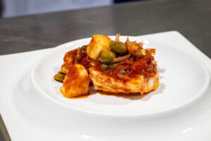 pesce-stocco-a-ghiotta-chef-romeo-tao-food-expoart-548-300x200-336486296.jpg