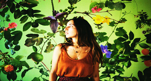 Tour nel Regno Unito per la cantautrice palermitana Aurora D&rsquo;Amico con l'album d'esordio &ldquo;So many things&rdquo;