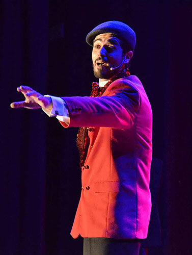 giuseppe-ferlito-sul-palco-bis-1412445738.jpg