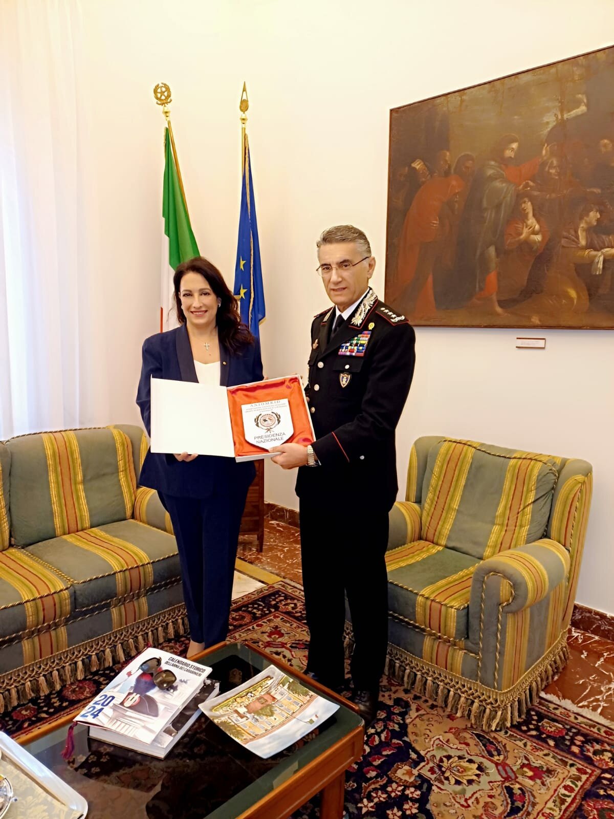 A Messina l&rsquo;A.N.I.O.M.R.I.D. consegna il Crest associativo al Generale Giovanni Truglio
