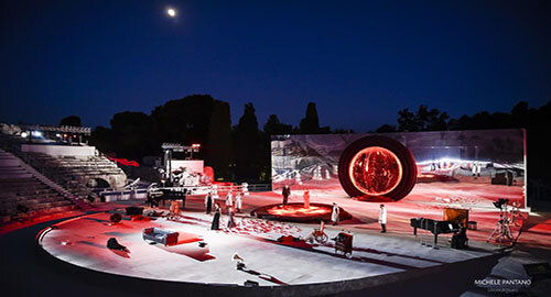 57^ stagione rappresentazioni classiche, ha debuttato al Teatro Greco di Siracusa "Agamennone" di Eschilo, regia di Davide Livermore