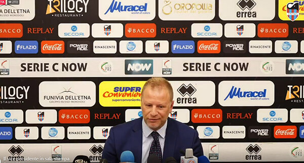 Incontro al "Massimino" di Catania tra la stampa ed il vice presidente della societ&agrave; etnea Vincenzo Grella: "Confermata la fiducia a mister Tabbiani, ma dalla squadra mi aspetto un atteggiamento diverso e vincente"
