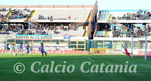 Il Catania Calcio torna a Sottil e dopo il deludente 1-1 col Rieti si aspettano adesso, con speranza, i play off Il Catania Calcio torna a Sottil e dopo il deludente 1-1 col Rieti si aspettano adesso, con speranza, i play off