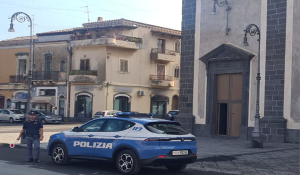 A Mascalucia e Trecastagni proseguono i controlli straordinari del territorio della Polizia di Stato