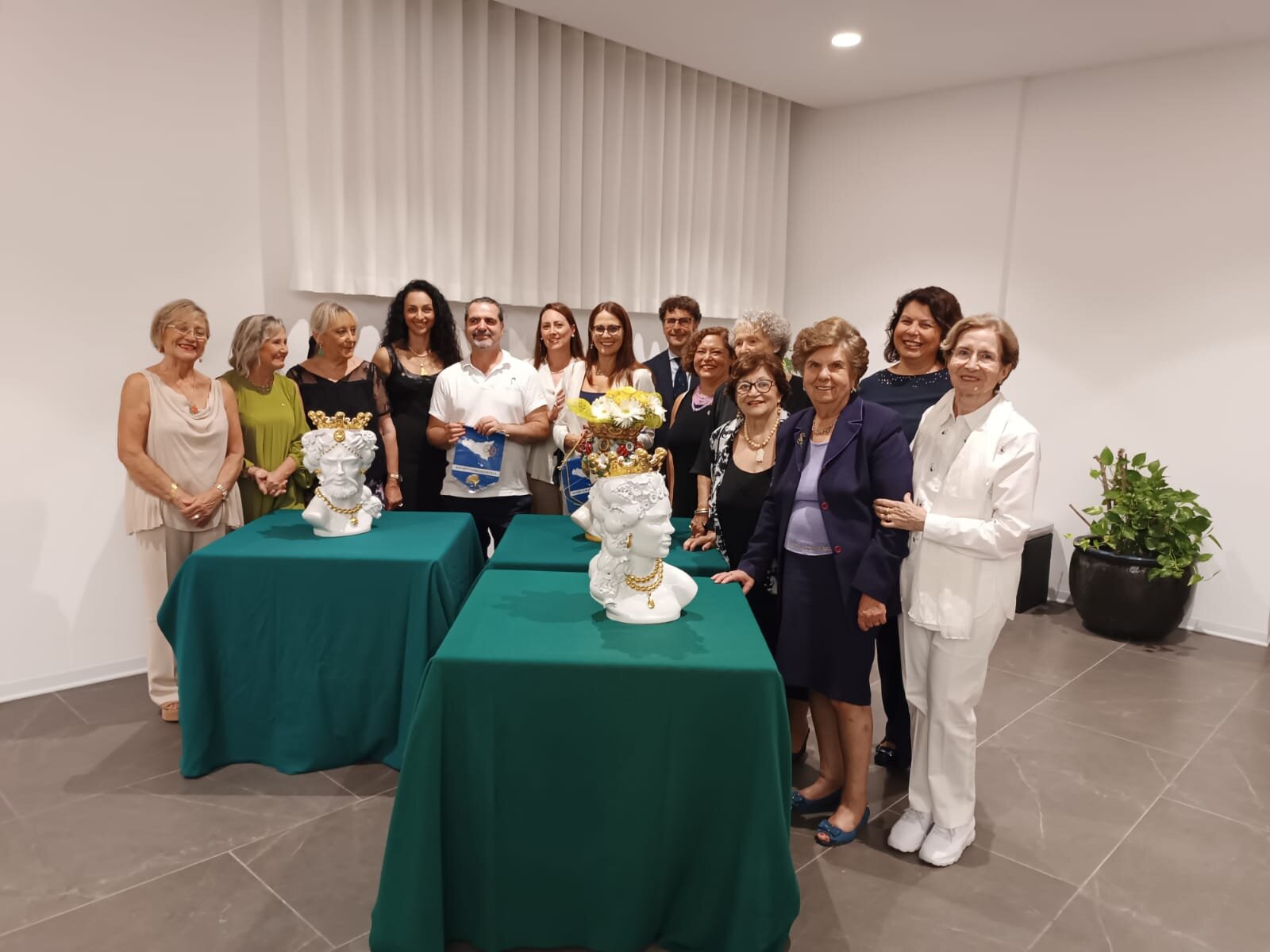 Le sculture di Besnik Harizaj in mostra allo Yachting di Catania in interclub Inner Wheel e Rotary Est