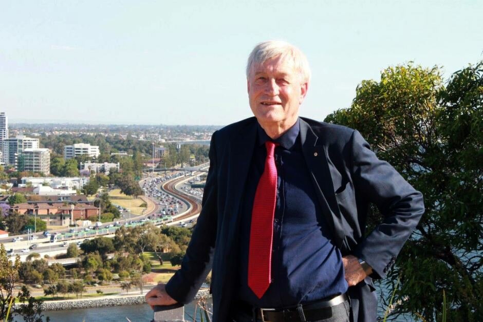 A Catania pianificazione urbana e città sostenibili secondo l’esperto australiano Peter Newman A Catania pianificazione urbana e città sostenibili secondo l’esperto australiano Peter Newman