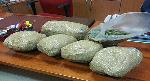 Controlli al casello autostradale, sequestrati dalla Guardia di Finanza di Catania 3,5 chili di marijuana e arrestato un messinese