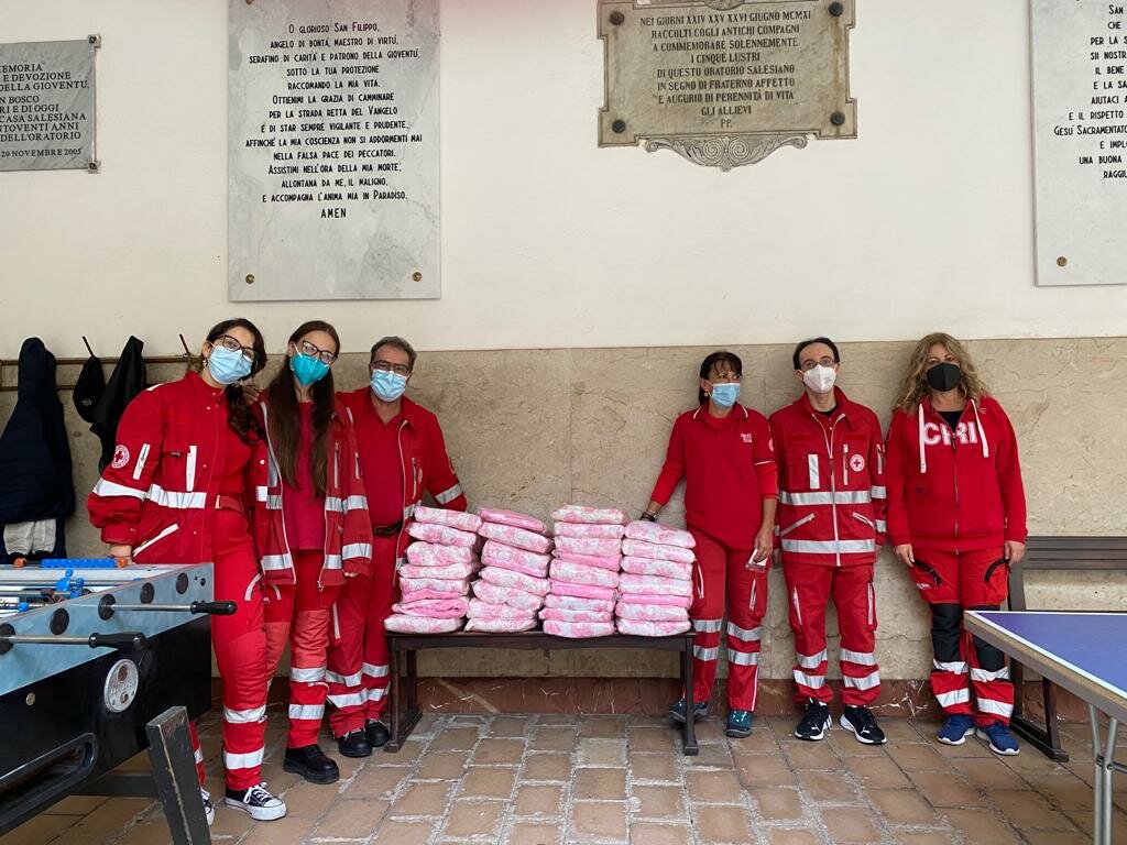 C.R.I.-Comitato di Catania: "Bilancio di un anno di attivit&agrave; accanto a tutti"