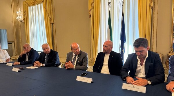 Vertice in Prefettura su emergenza irrigua nella piana etnea