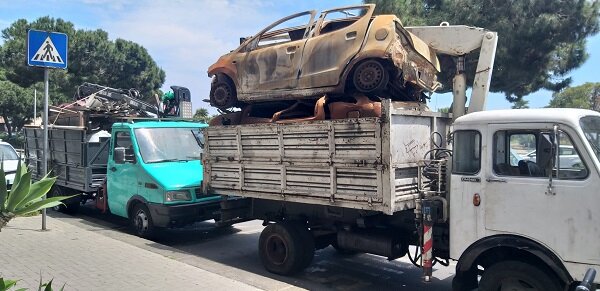 Polizia Municipale, denunce, sequestri e sanzioni per traffico illecito rifiuti