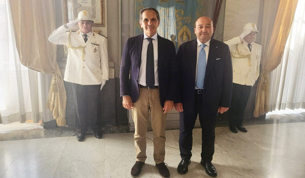 A Palazzo degli Elefanti il nuovo Prefetto Pietro Signoriello ricevuto dal Sindaco Enrico Trantino
