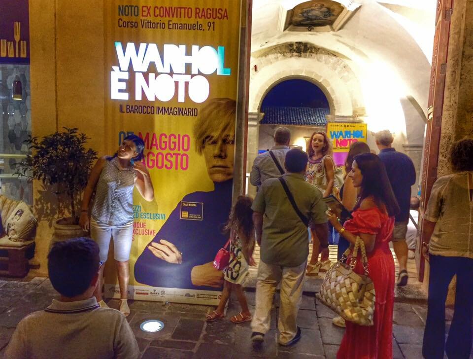 "Warhol è Noto", per il successo dell'iniziativa culturale chiusura prorogata al 30 ottobre "Warhol è Noto", per il successo dell'iniziativa culturale chiusura prorogata al 30 ottobre