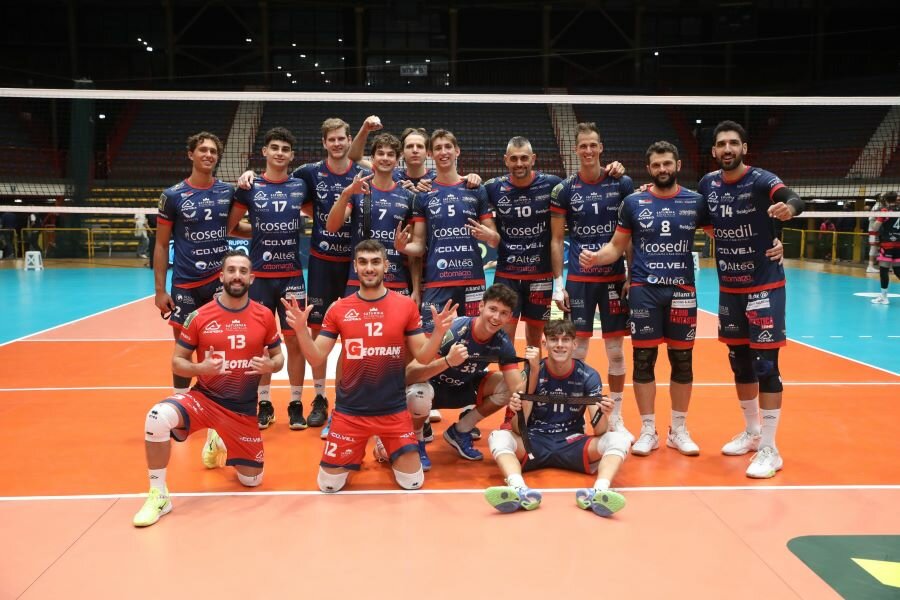 Serie A2, la Cosedil Saturnia Acicastello batte 3-0 il Campi Reali Cantù Serie A2, la Cosedil Saturnia Acicastello batte 3-0 il Campi Reali Cantù