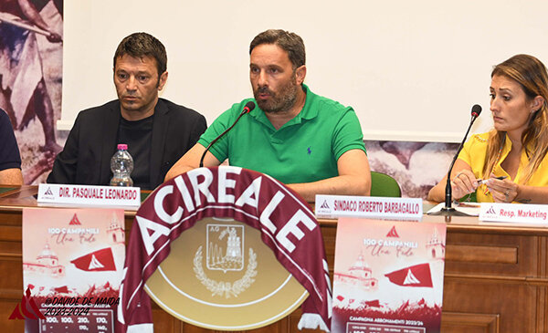 da-sinistra-il-dg-il-sindaco-barbagallo-e-la-resposnabile-marketing-754681322.jpeg da-sinistra-il-dg-il-sindaco-barbagallo-e-la-resposnabile-marketing-754681322.jpeg