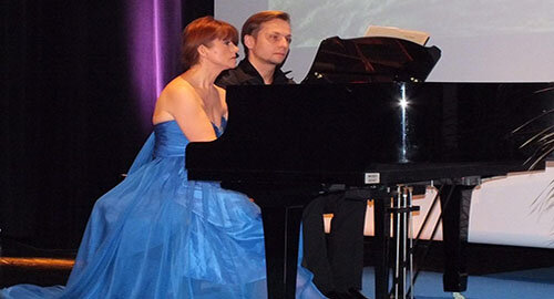 Al "Cappellani Megastore" di Acireale, per i "Pomeriggi musicali a Gravina" del Centro Magma, il 15 Febbraio "Emotion Piano Duo"