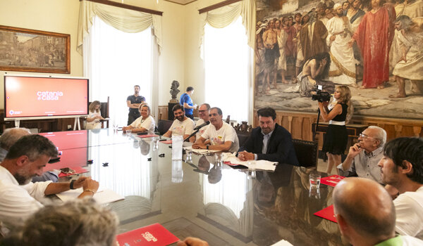 "Catania &egrave; Casa", partita la campagna di comunicazione contro l&rsquo;abbandono selvaggio dei rifiuti